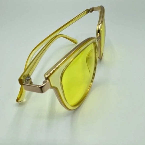 Yellow Lens Metal Sunglasses - Picture 4 of 5